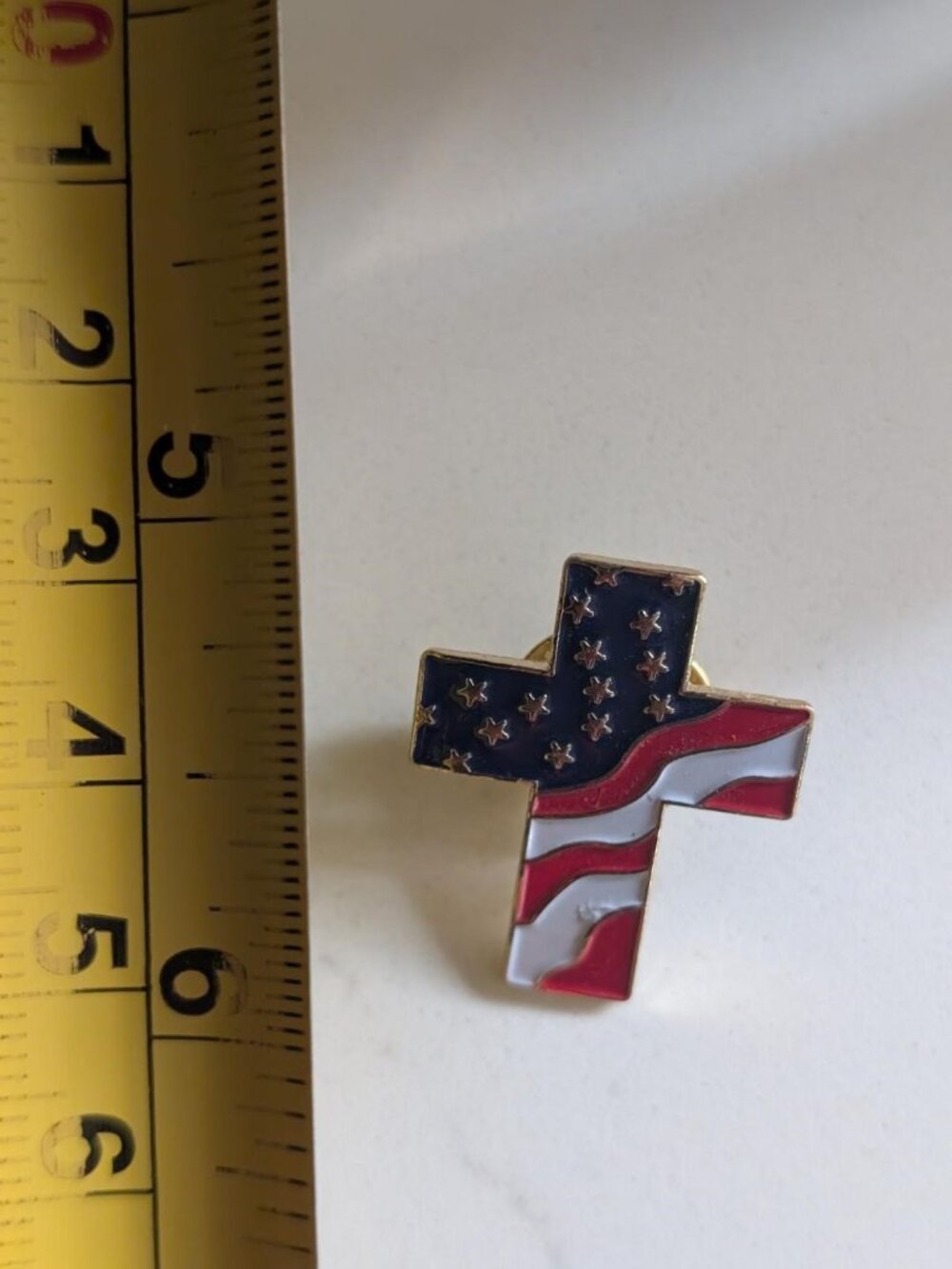 Vintage Enameled American Flag Cross USA Lapel/Pin. Marked 2009 PinMart